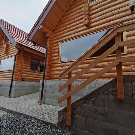 Long Rock Chalets Rimetea Ngoại thất bức ảnh