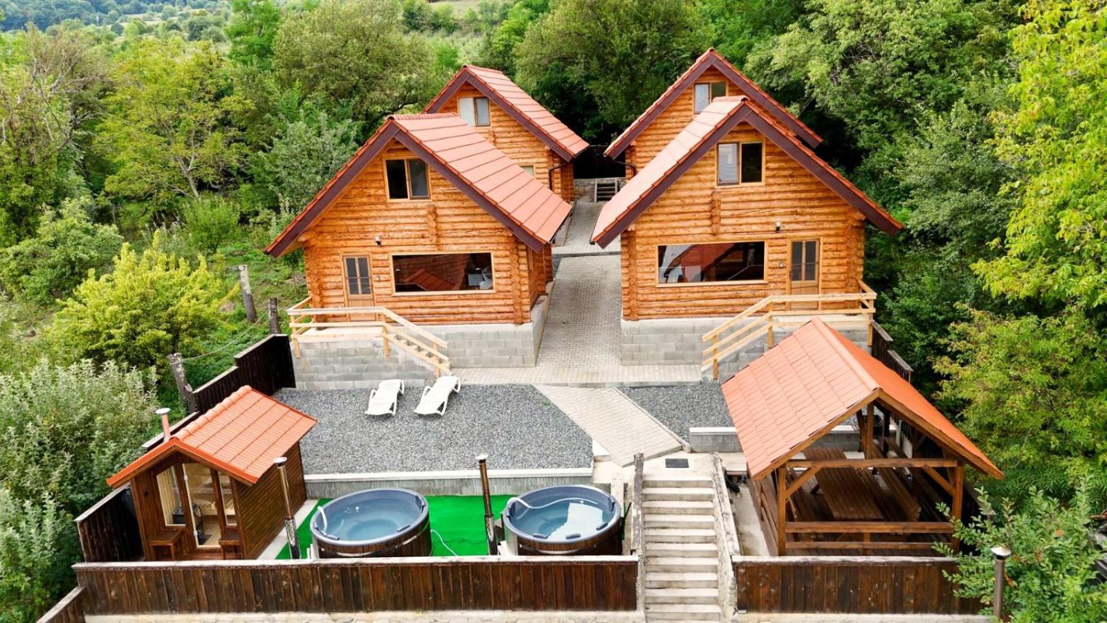 Long Rock Chalets Rimetea Ngoại thất bức ảnh