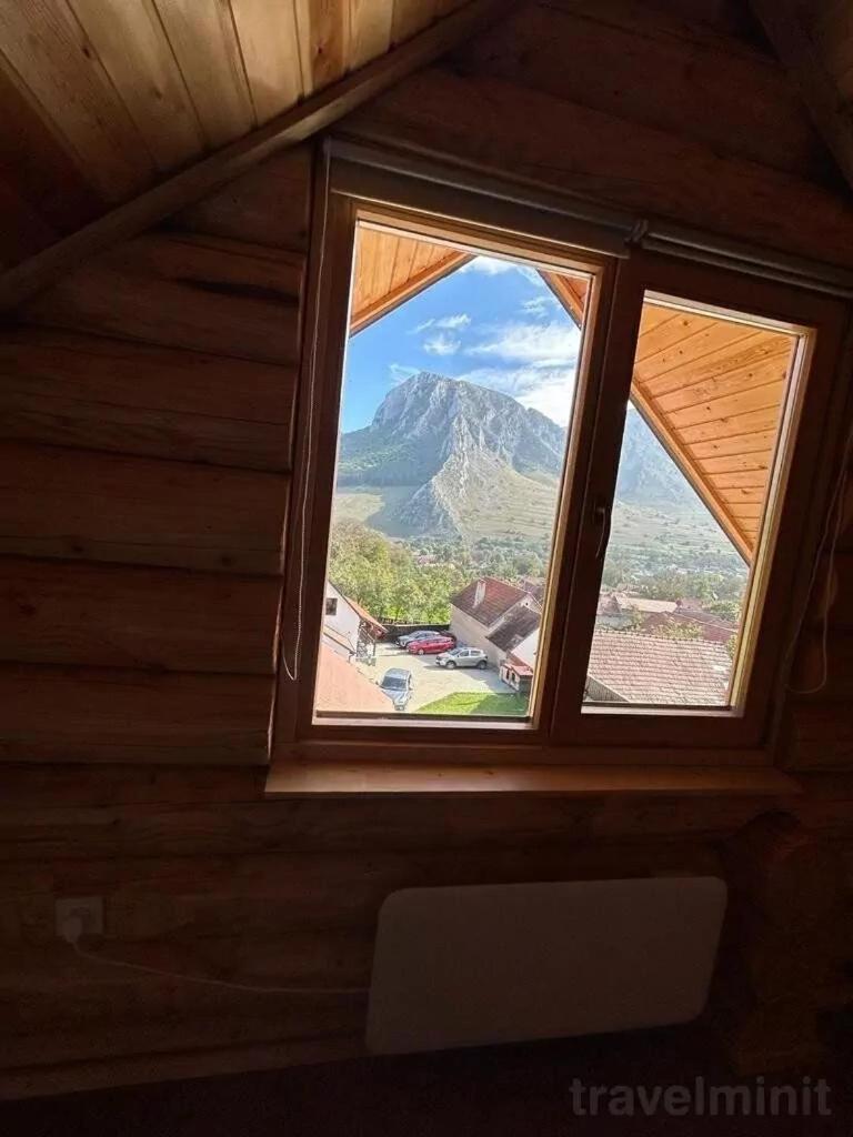 Long Rock Chalets Rimetea Ngoại thất bức ảnh